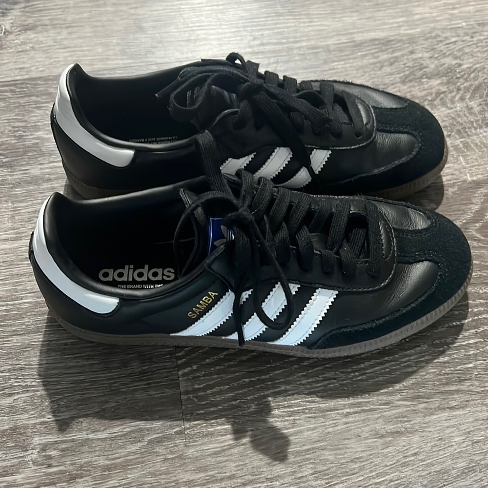 Adidas Sambas